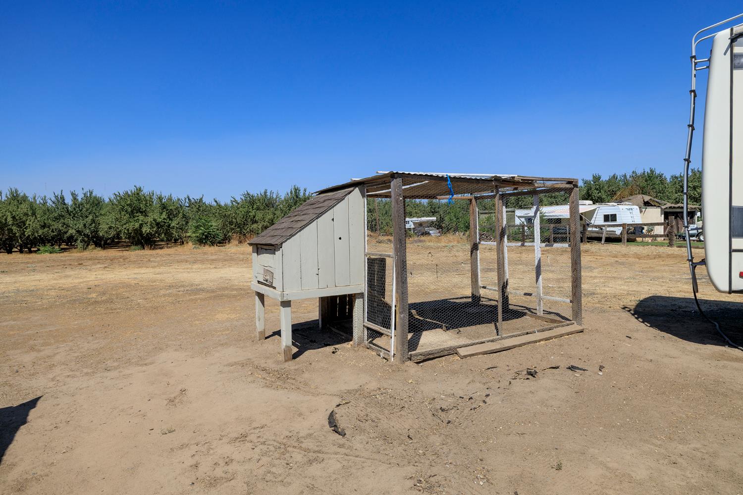 13249 Lake Rd, Hickman, CA 95323