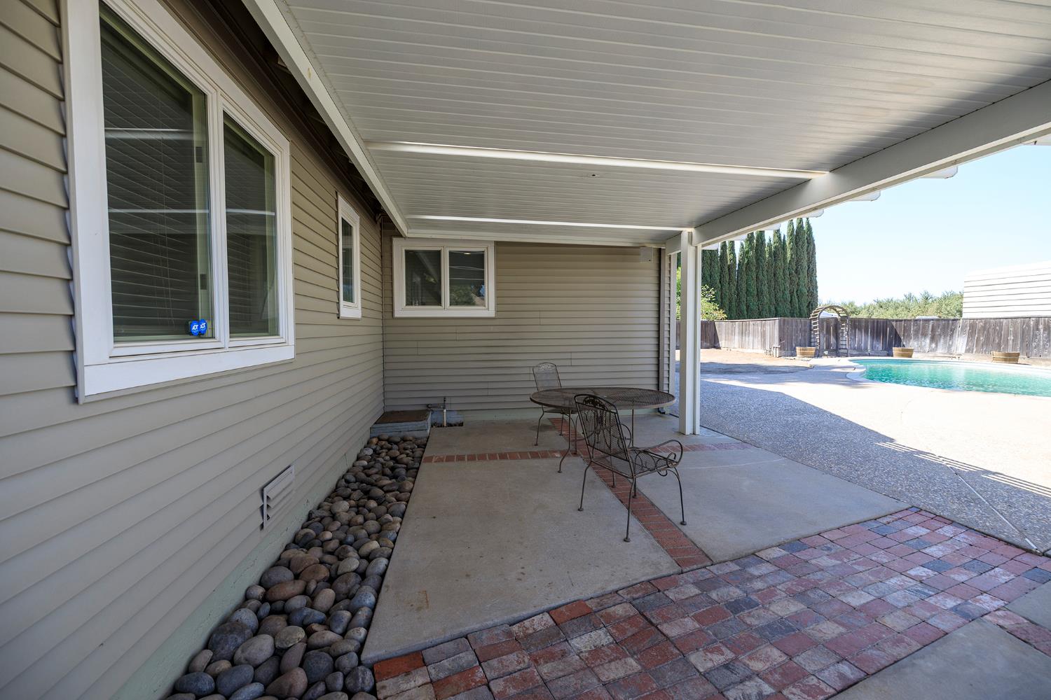 13249 Lake Rd, Hickman, CA 95323