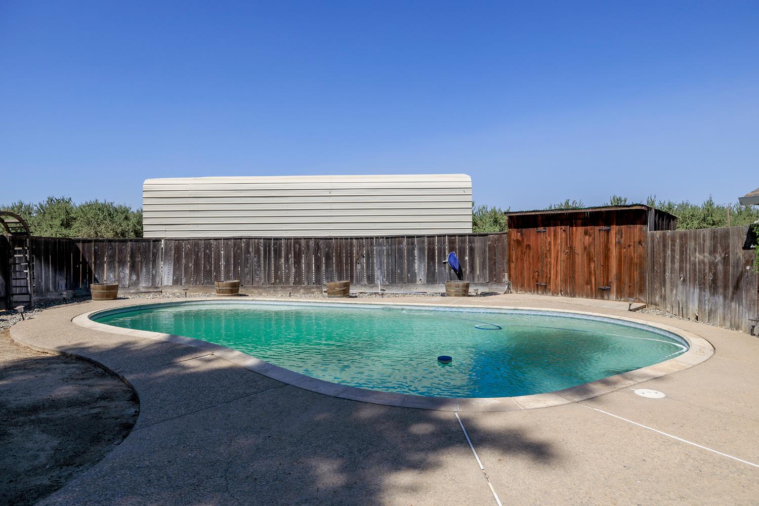 13249 Lake Rd, Hickman, CA 95323