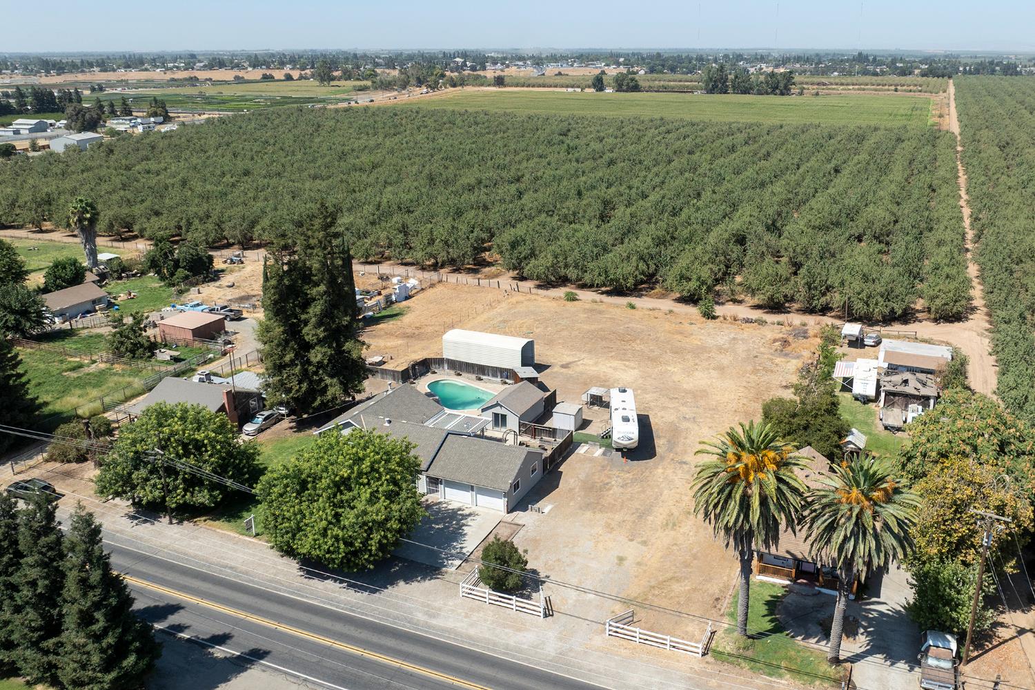 13249 Lake Rd, Hickman, CA 95323