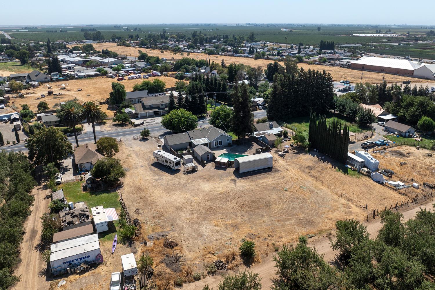 13249 Lake Rd, Hickman, CA 95323