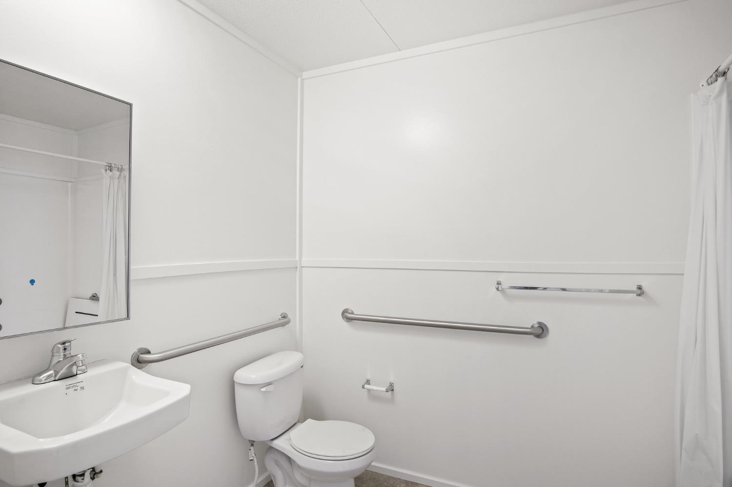 1400 Meredith Ave #81, Gustine, CA 95322