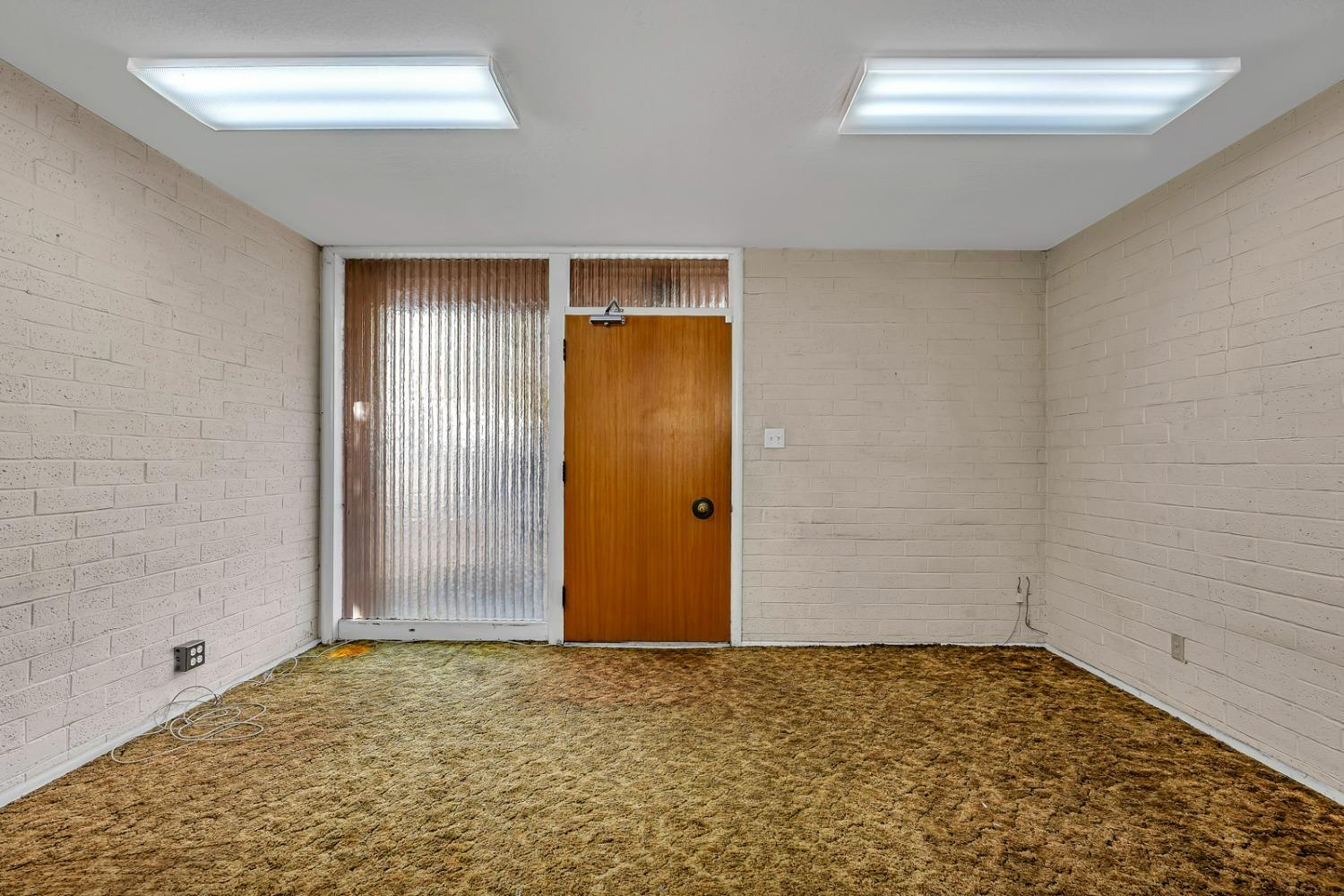 1820 Marguerite St, Dos Palos, CA 93620