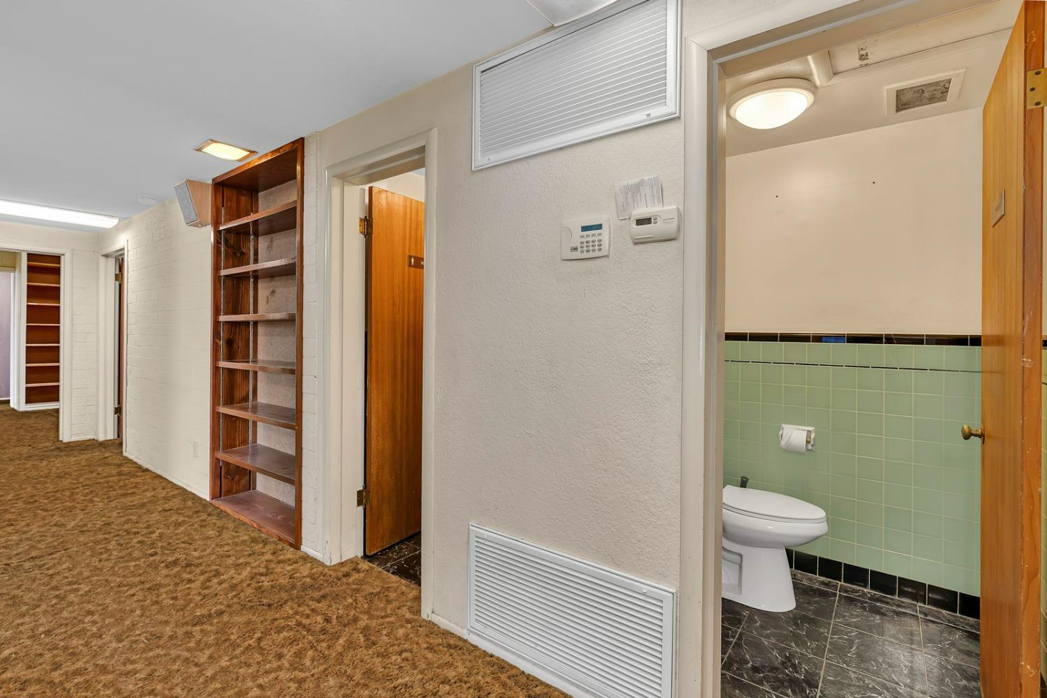 1820 Marguerite St, Dos Palos, CA 93620