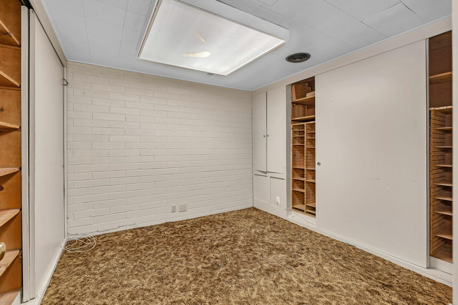 1820 Marguerite St, Dos Palos, CA 93620