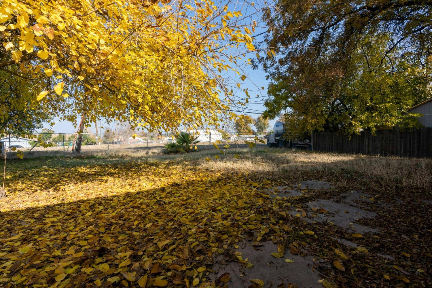 1820 Marguerite St, Dos Palos, CA 93620