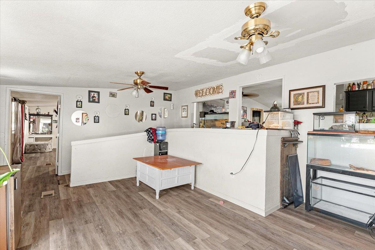 25832 Magnolia Rd, Escalon, CA 95320