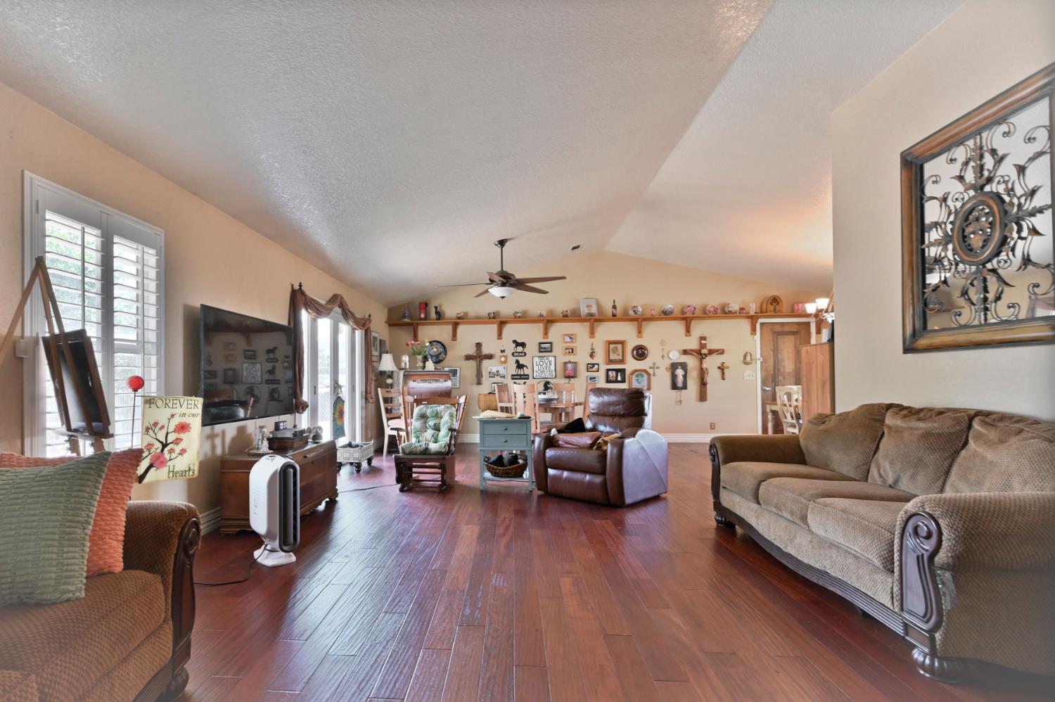 2451 Canoe St, Copperopolis, CA 95228