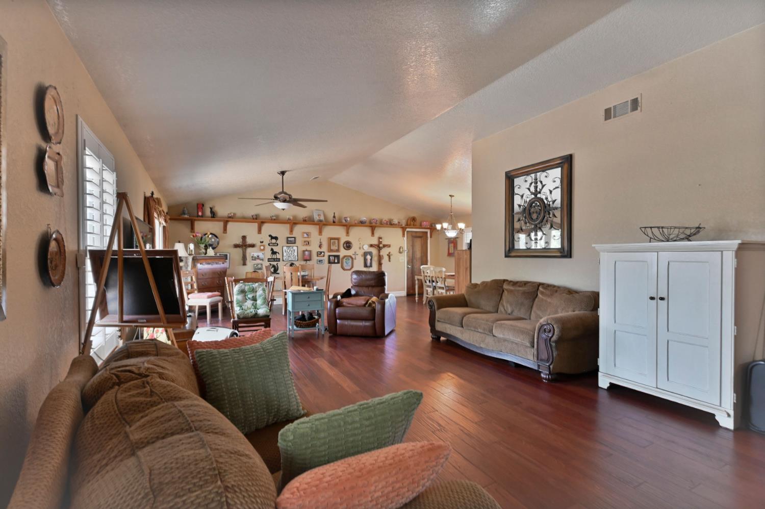 2451 Canoe St, Copperopolis, CA 95228