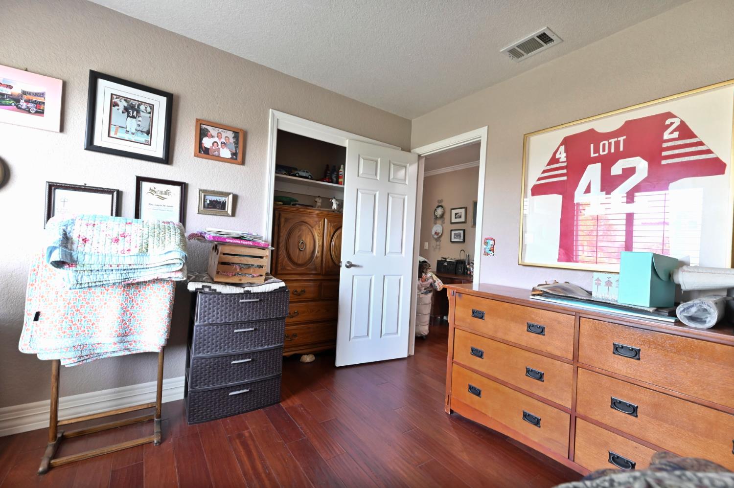 2451 Canoe St, Copperopolis, CA 95228