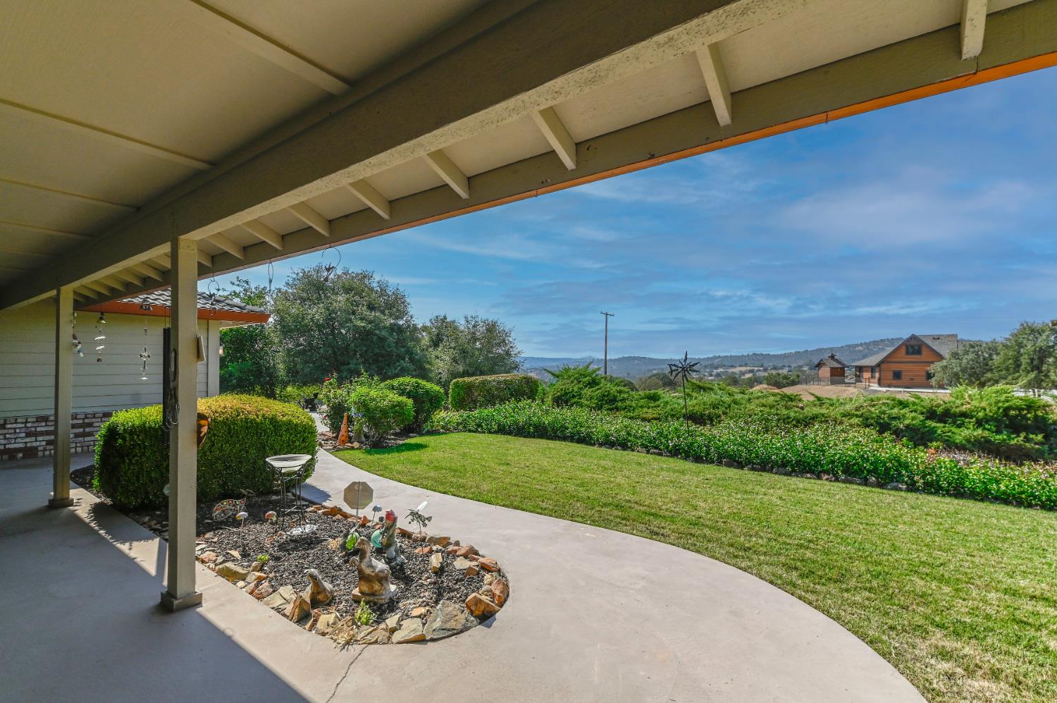 2451 Canoe St, Copperopolis, CA 95228