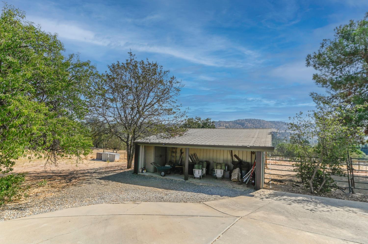 2451 Canoe St, Copperopolis, CA 95228