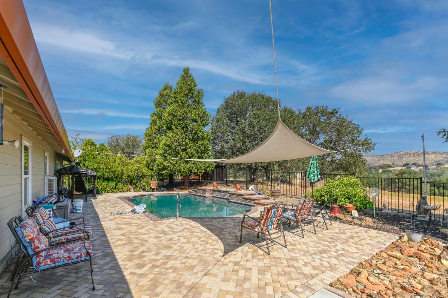 2451 Canoe St, Copperopolis, CA 95228