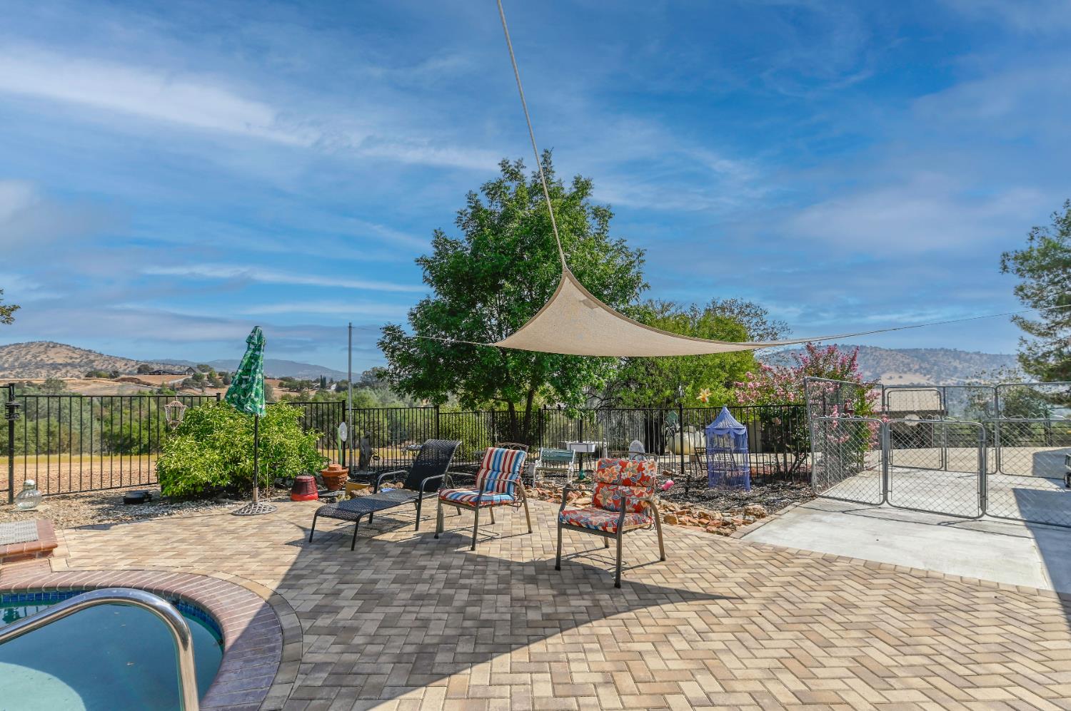 2451 Canoe St, Copperopolis, CA 95228