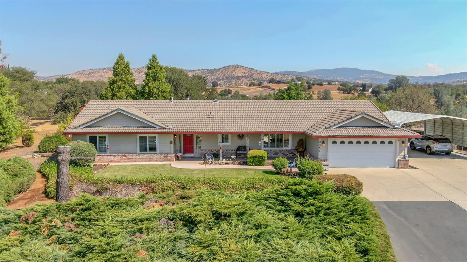 2451 Canoe St, Copperopolis, CA 95228