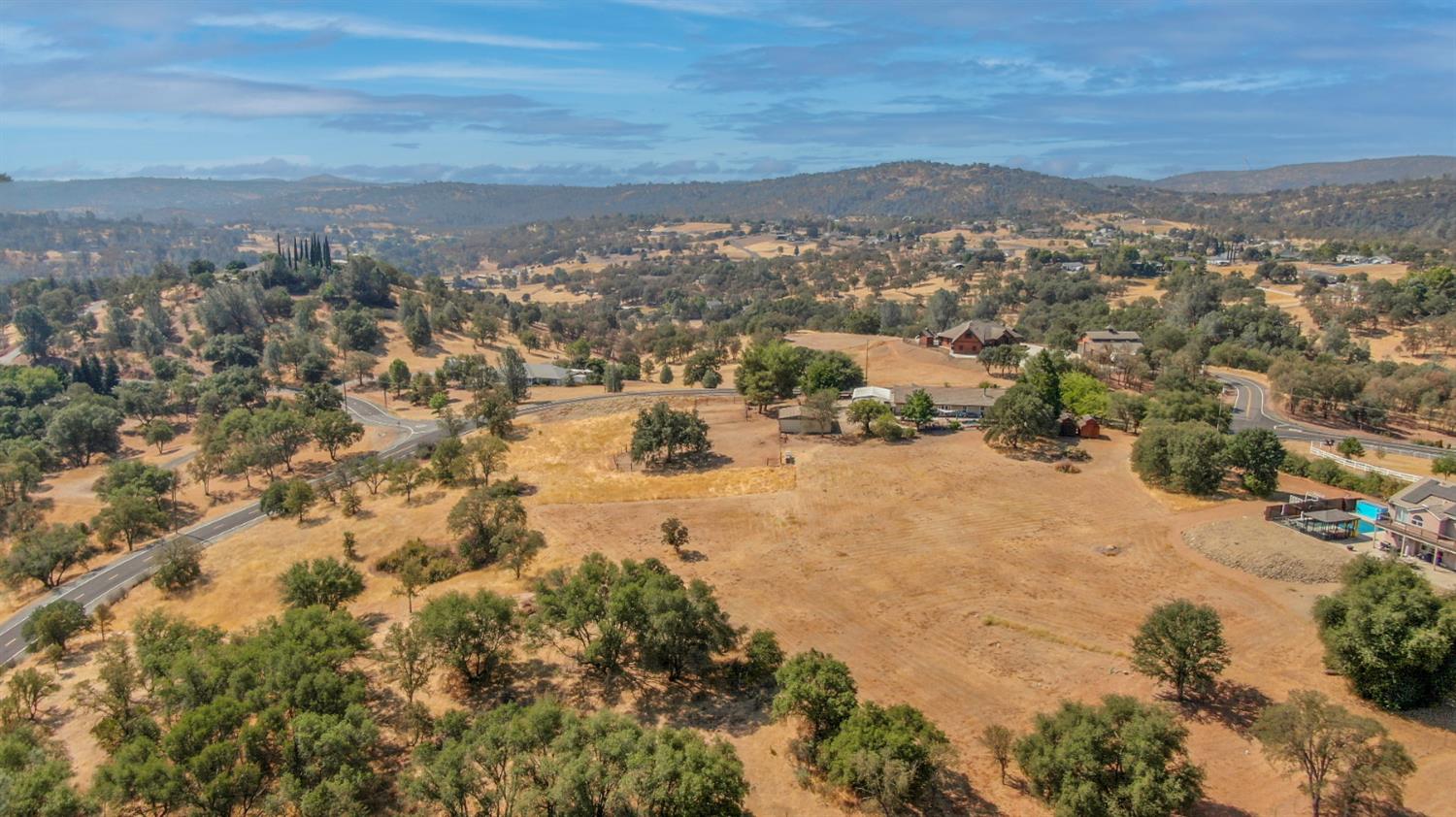 2451 Canoe St, Copperopolis, CA 95228