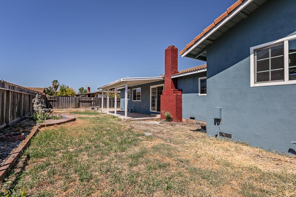 790 Hillsdale Dr, Turlock, CA 95382