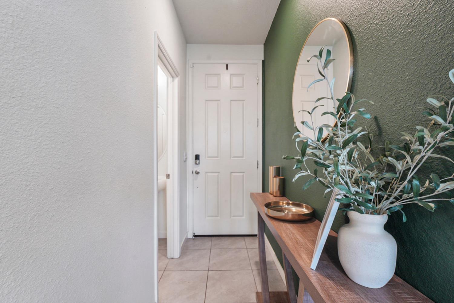 377 Shafer Ave, Merced, CA 95348