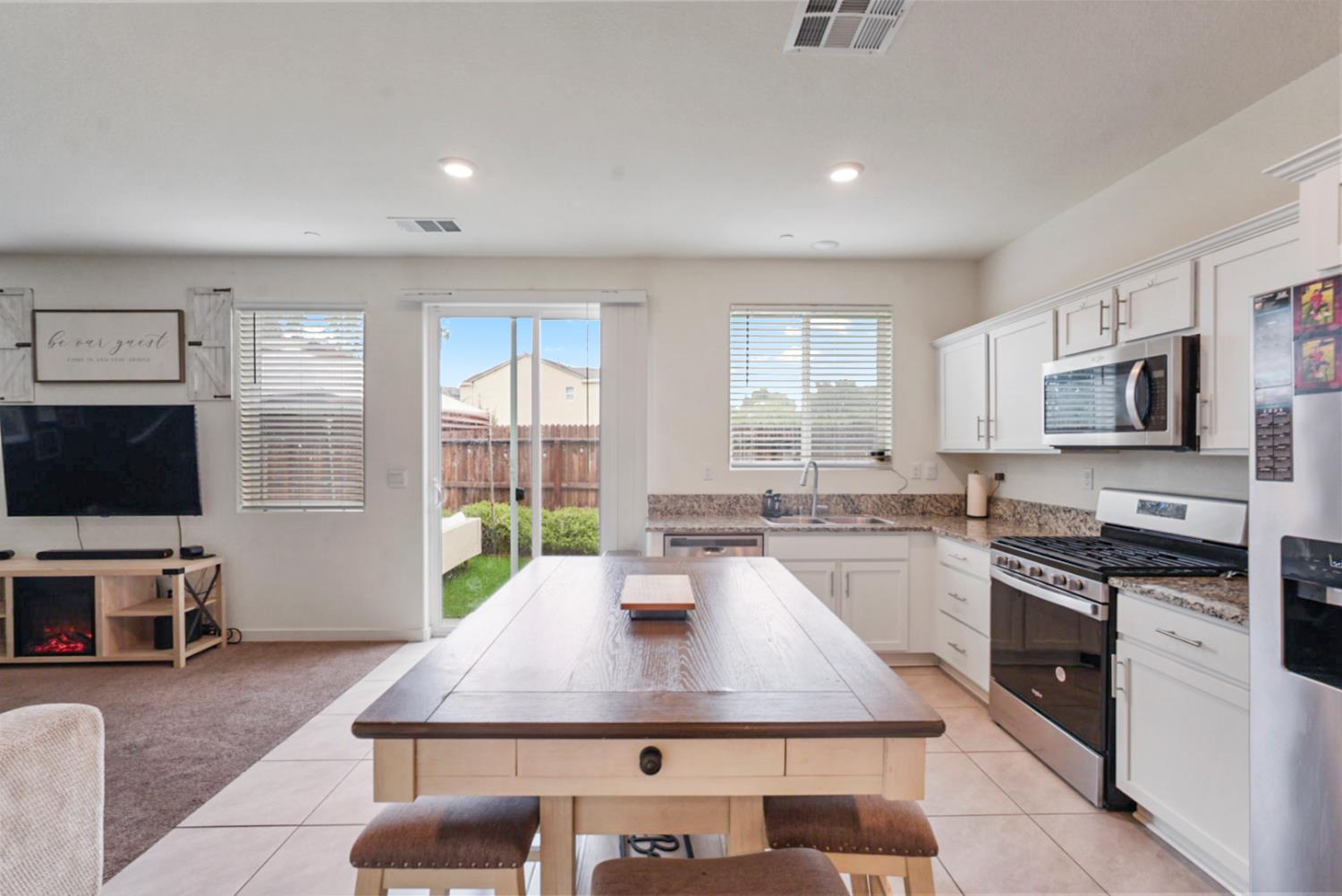 377 Shafer Ave, Merced, CA 95348