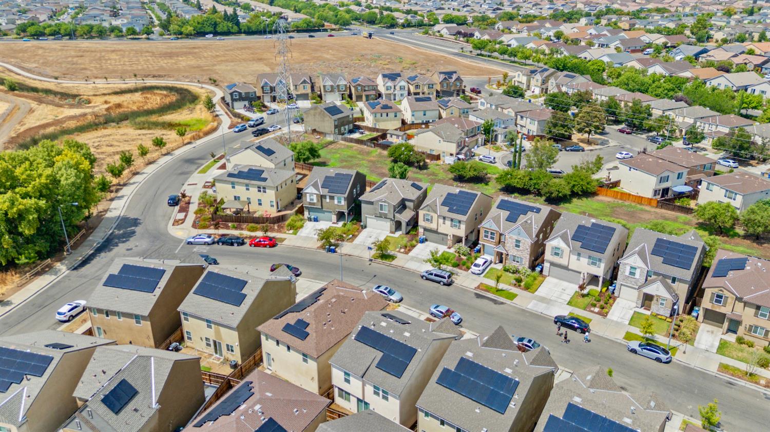 377 Shafer Ave, Merced, CA 95348