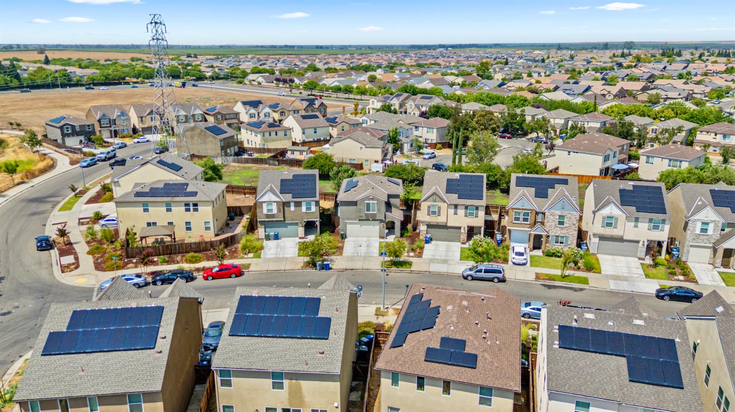 377 Shafer Ave, Merced, CA 95348