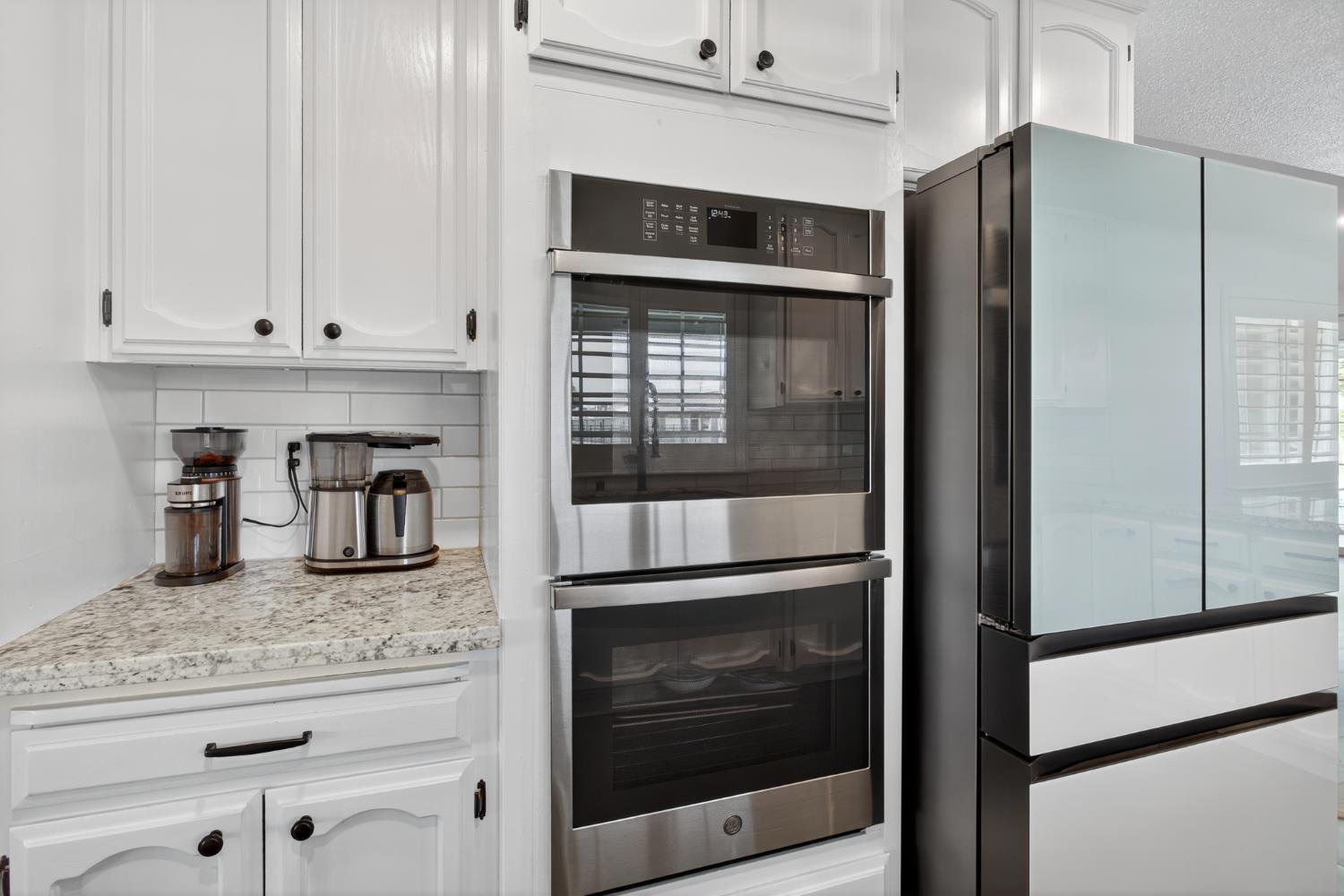 2325 Rio Verde Dr, Riverbank, CA 95367