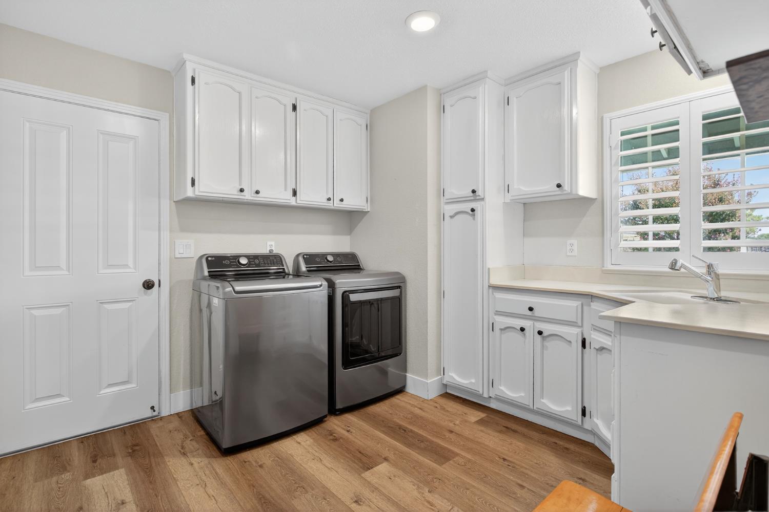 2325 Rio Verde Dr, Riverbank, CA 95367