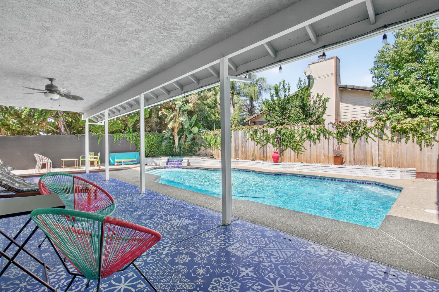 2325 Rio Verde Dr, Riverbank, CA 95367