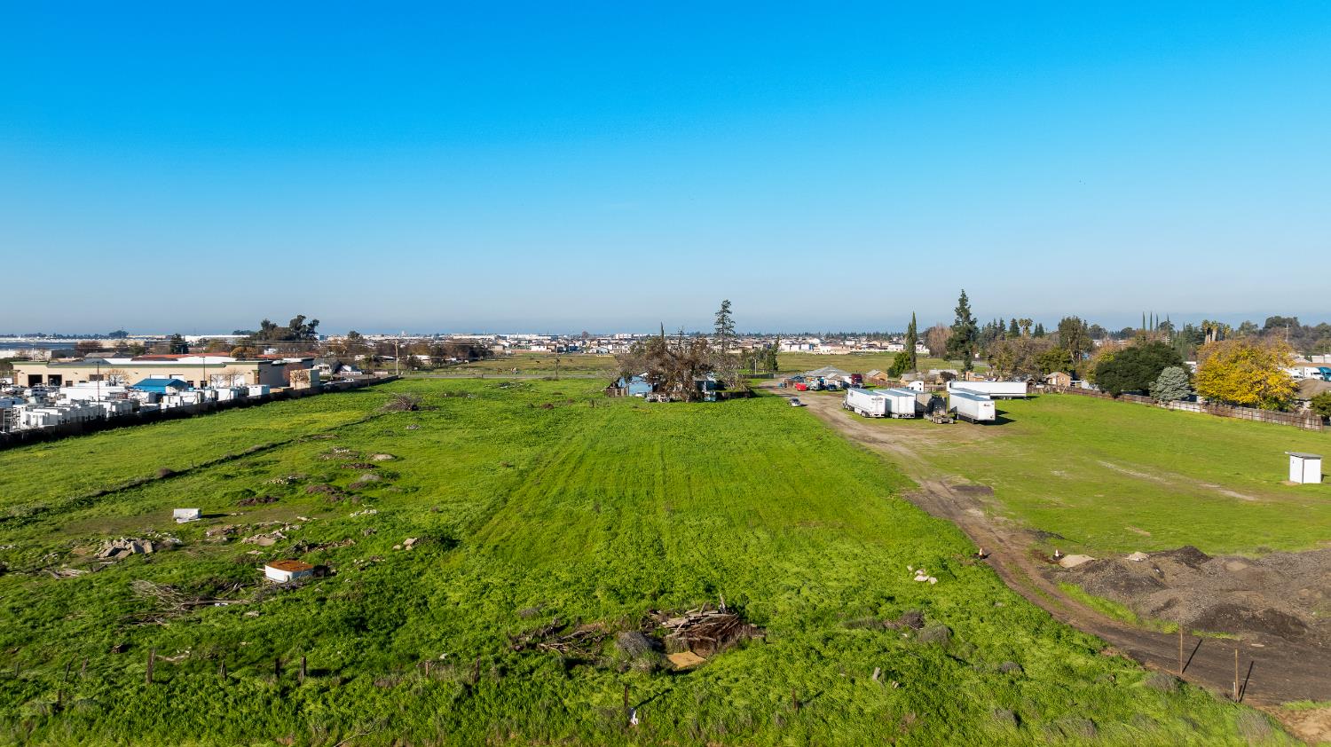 2256 W Yosemite Ave, Manteca, CA 95337