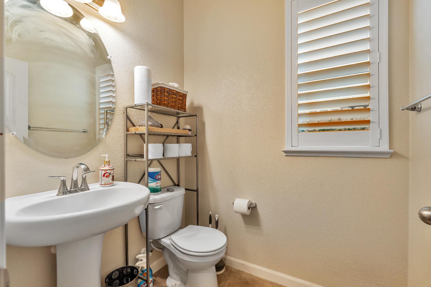 3628 Landmark Cir, Modesto, CA 95356