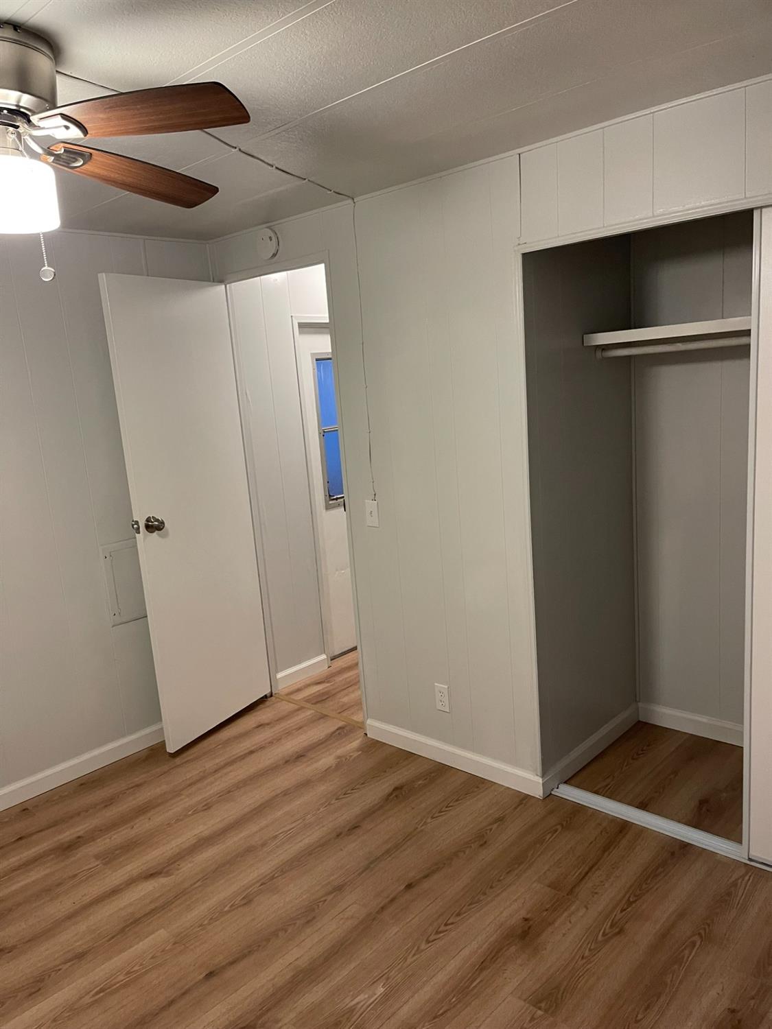 250 E Las Palmas Ave #13, Patterson, CA 95363