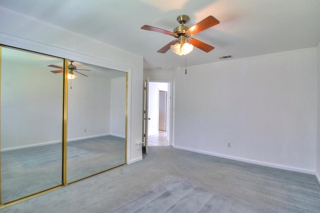 1526 Brookside Dr, Manteca, CA 95336