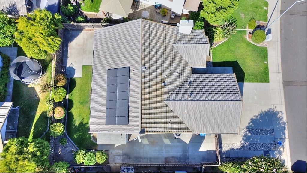 1526 Brookside Dr, Manteca, CA 95336