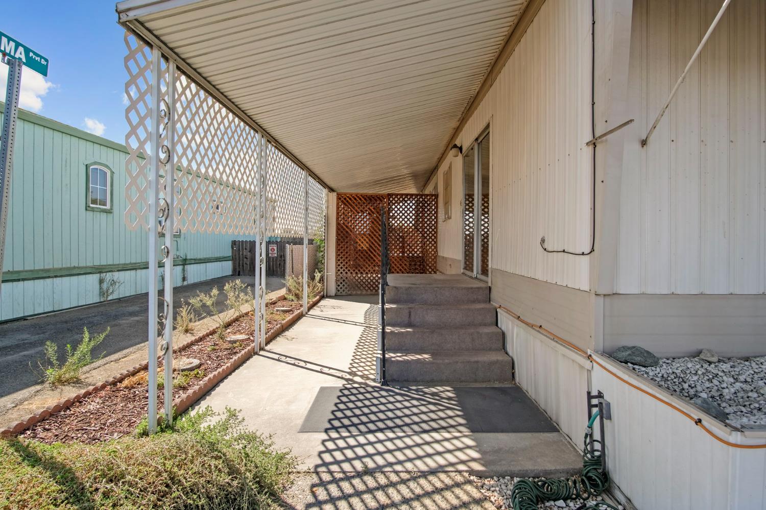 3012 Donner Dr #32, Ceres, CA 95307