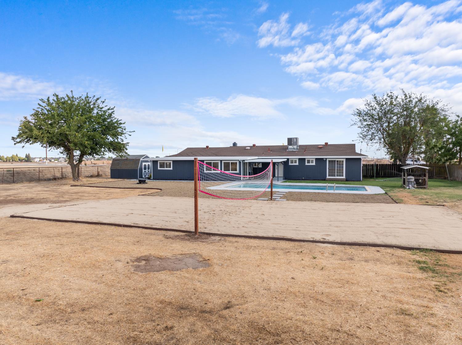 420 E Bellevue Rd, Merced, CA 95348