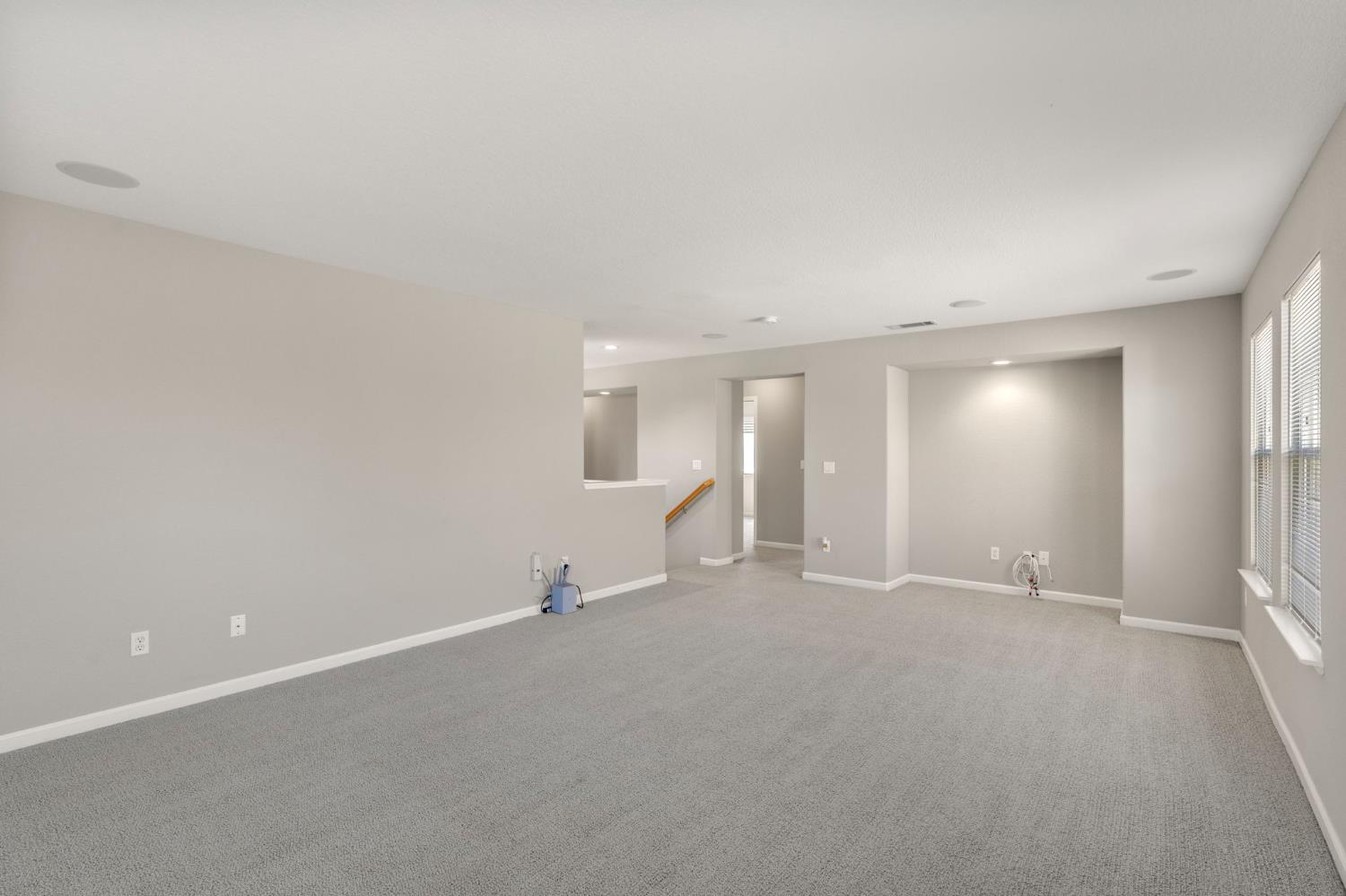 864 N Heartland Dr, Manteca, CA 95337