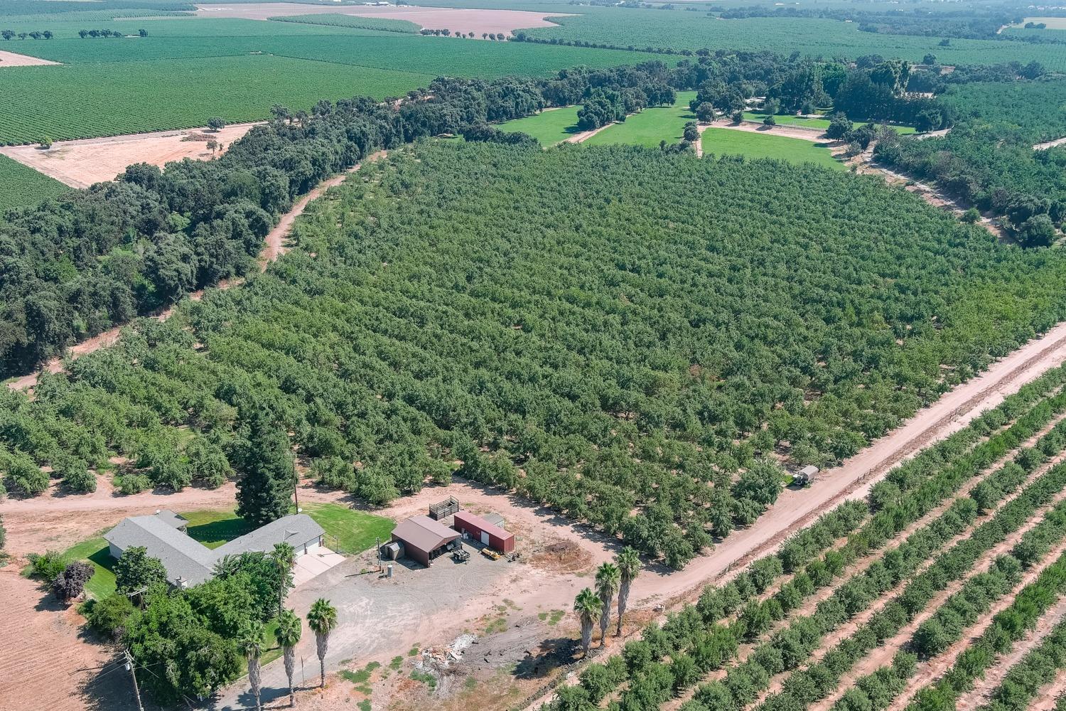 9337 Creekside Ln, Modesto, CA 95357