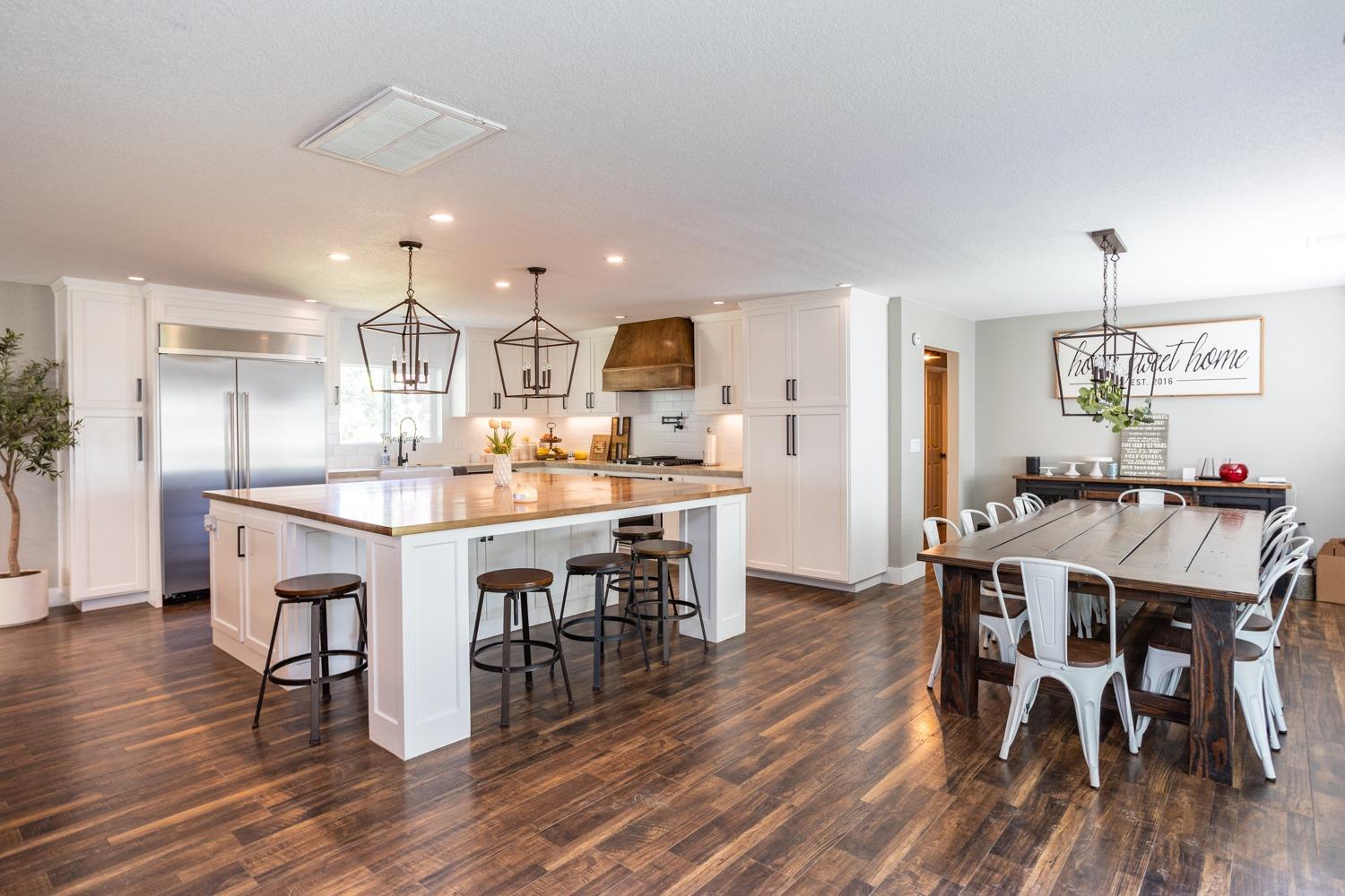 9337 Creekside Ln, Modesto, CA 95357