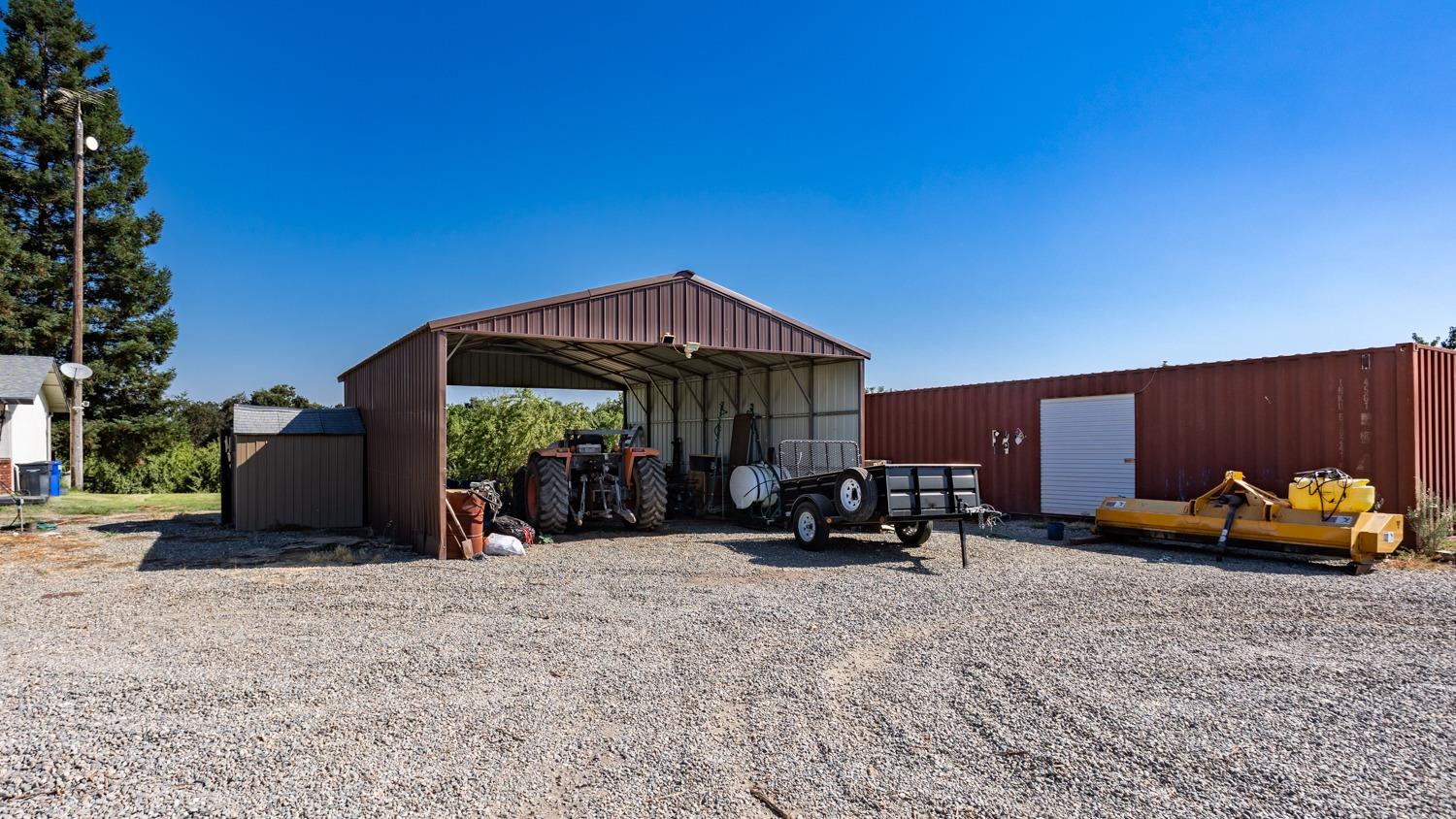 9337 Creekside Ln, Modesto, CA 95357