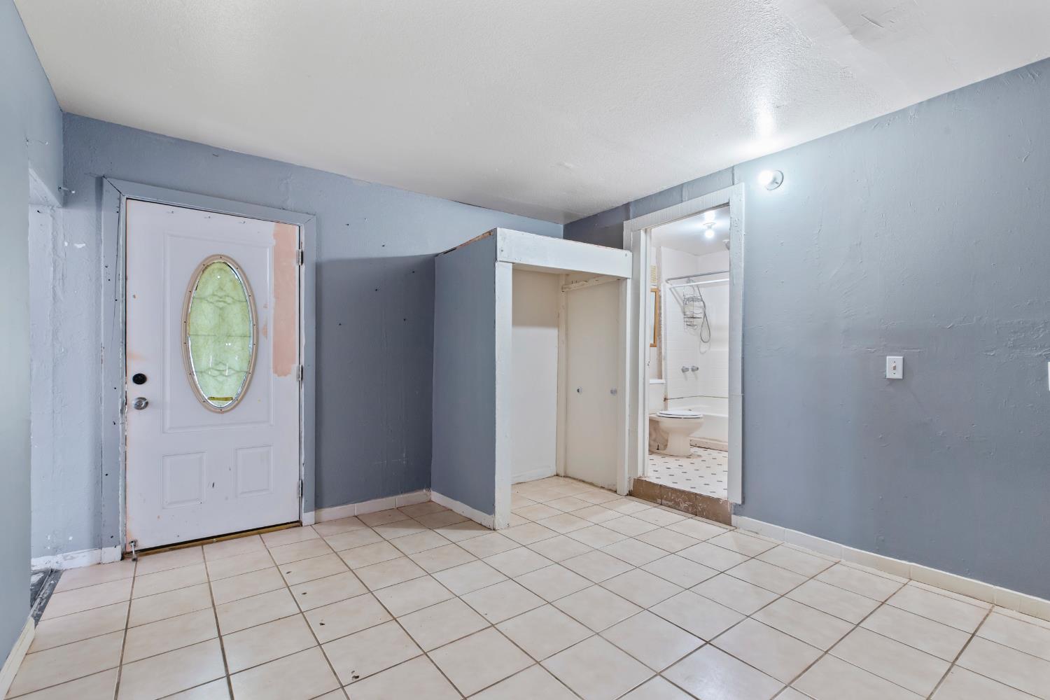 1823 Spokane St, Modesto, CA 95358