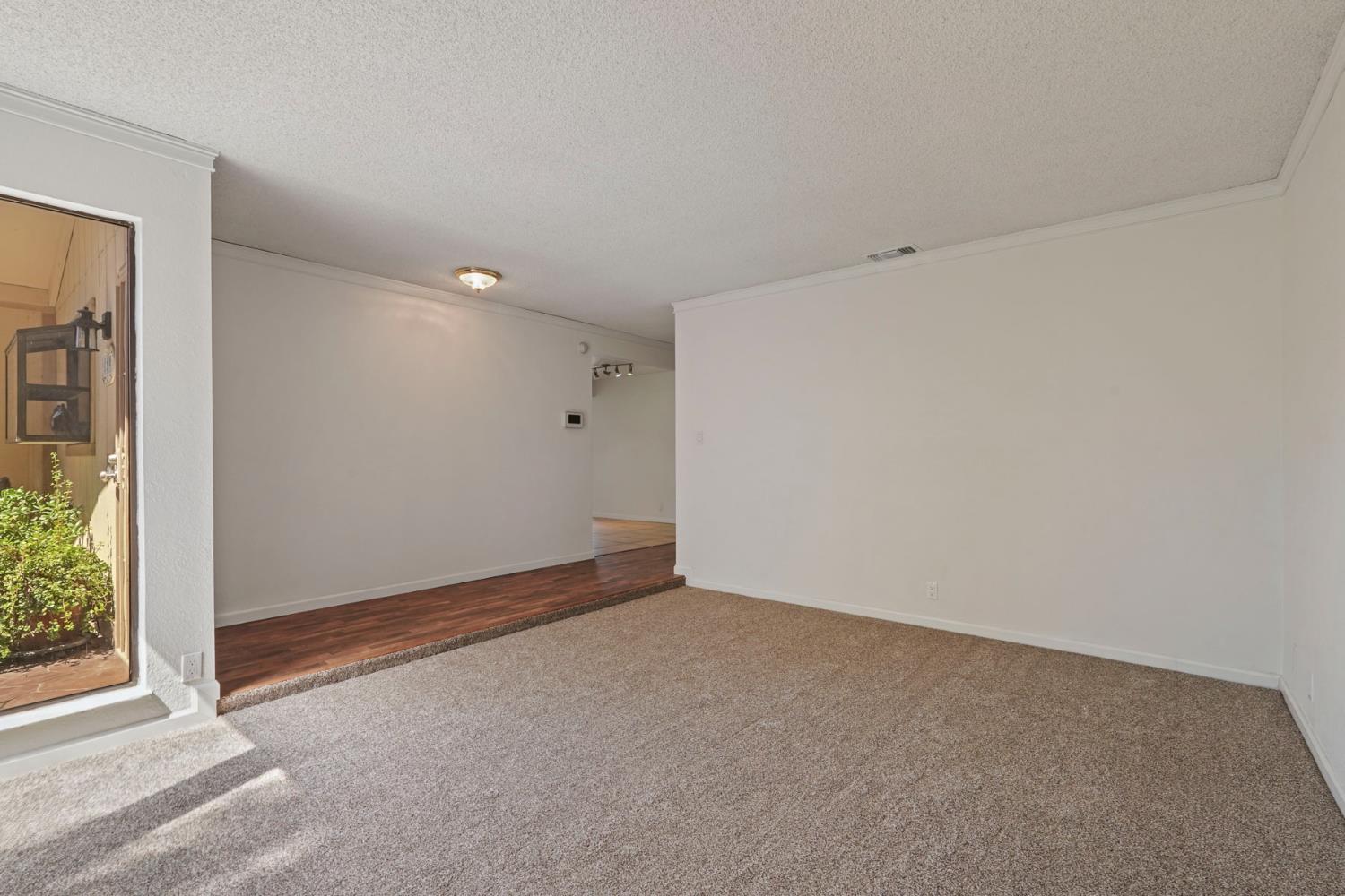 819 Wawona St, Manteca, CA 95337