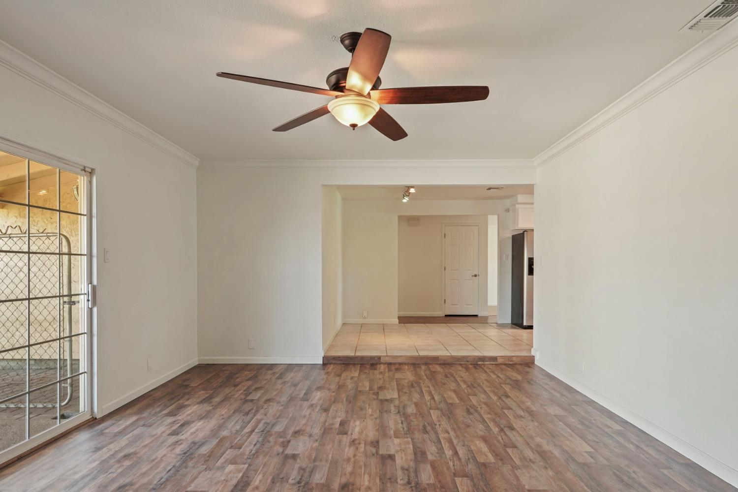 819 Wawona St, Manteca, CA 95337