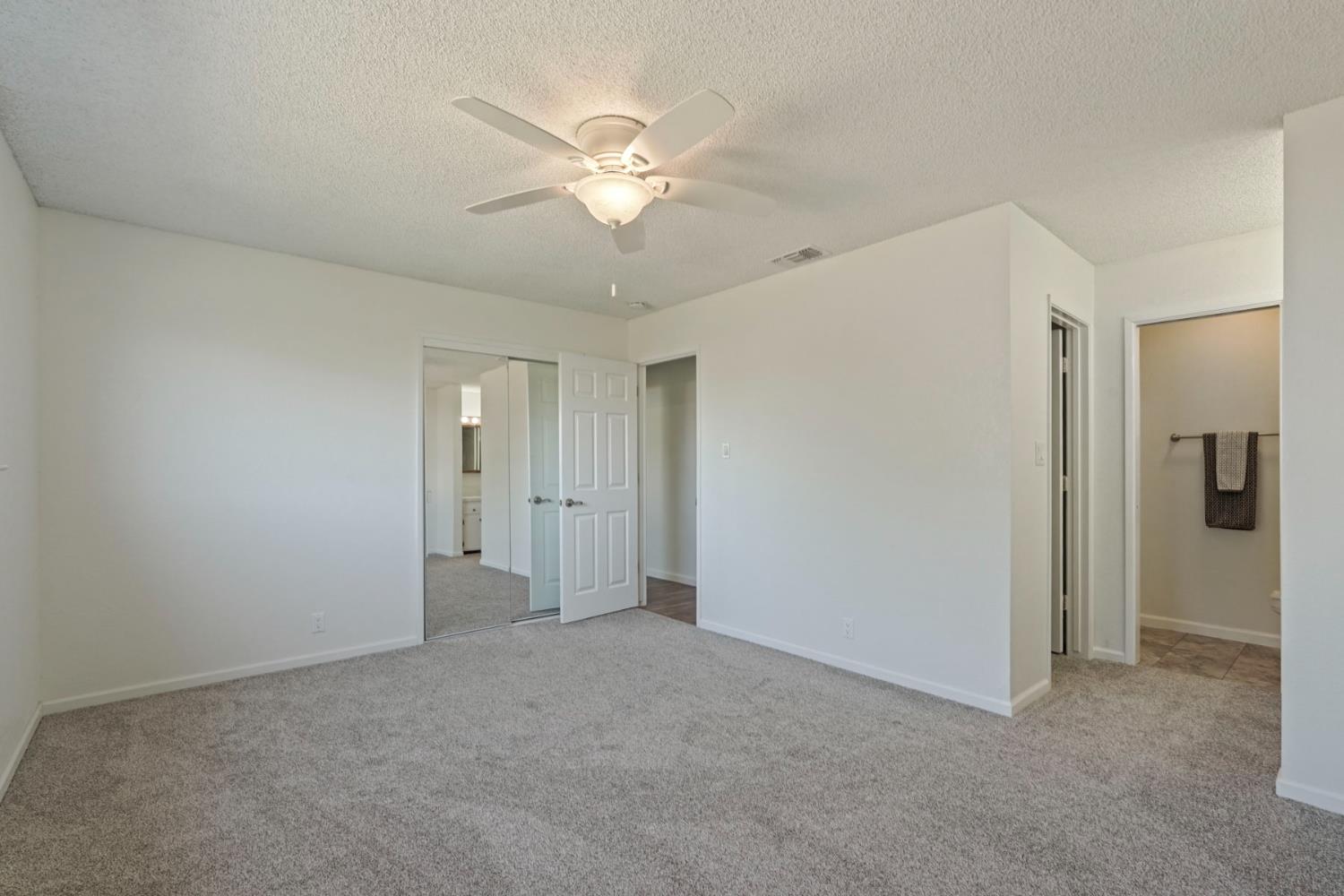 819 Wawona St, Manteca, CA 95337