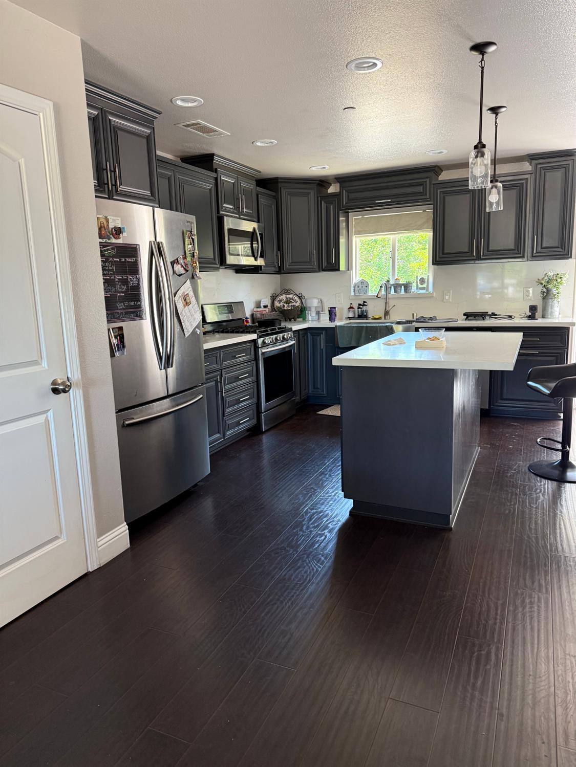 6731 River Rd, Oakdale, CA 95361