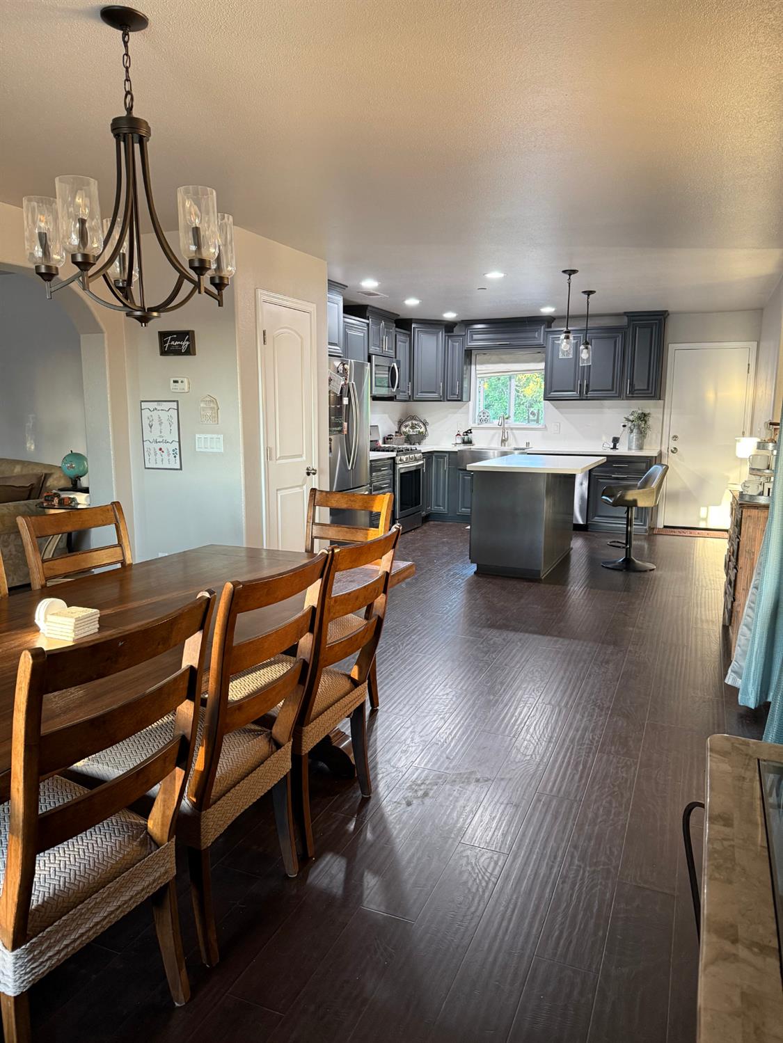 6731 River Rd, Oakdale, CA 95361