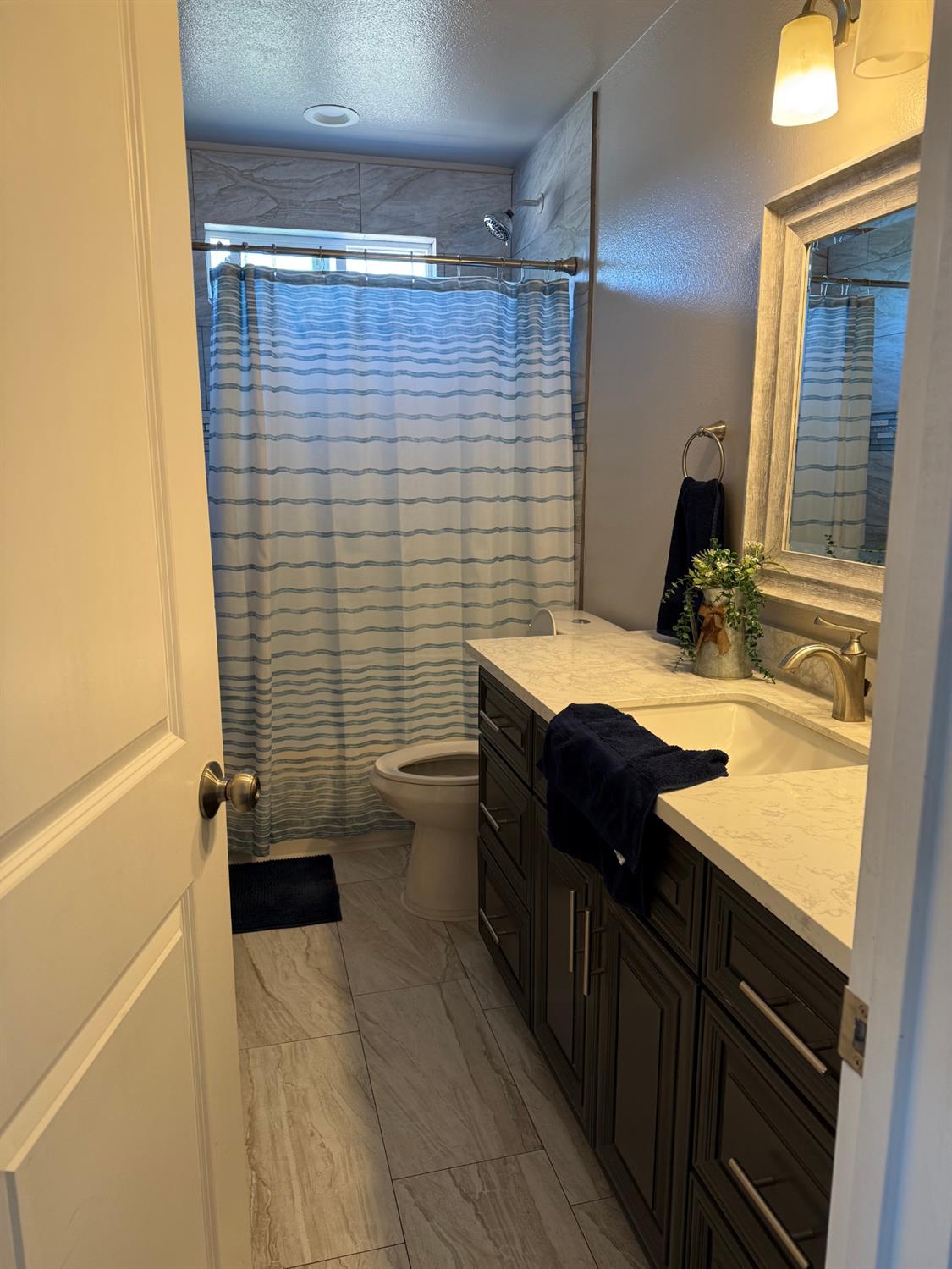 6731 River Rd, Oakdale, CA 95361