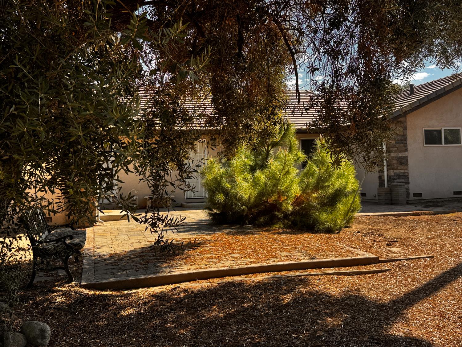 6731 River Rd, Oakdale, CA 95361
