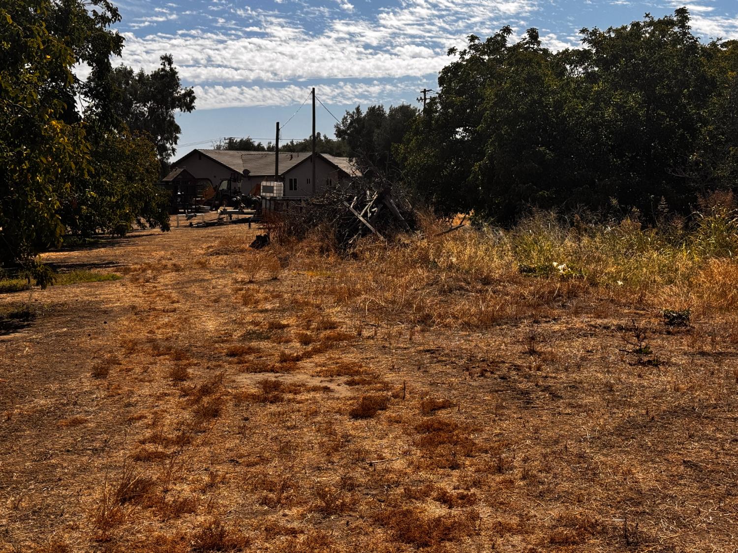 6731 River Rd, Oakdale, CA 95361