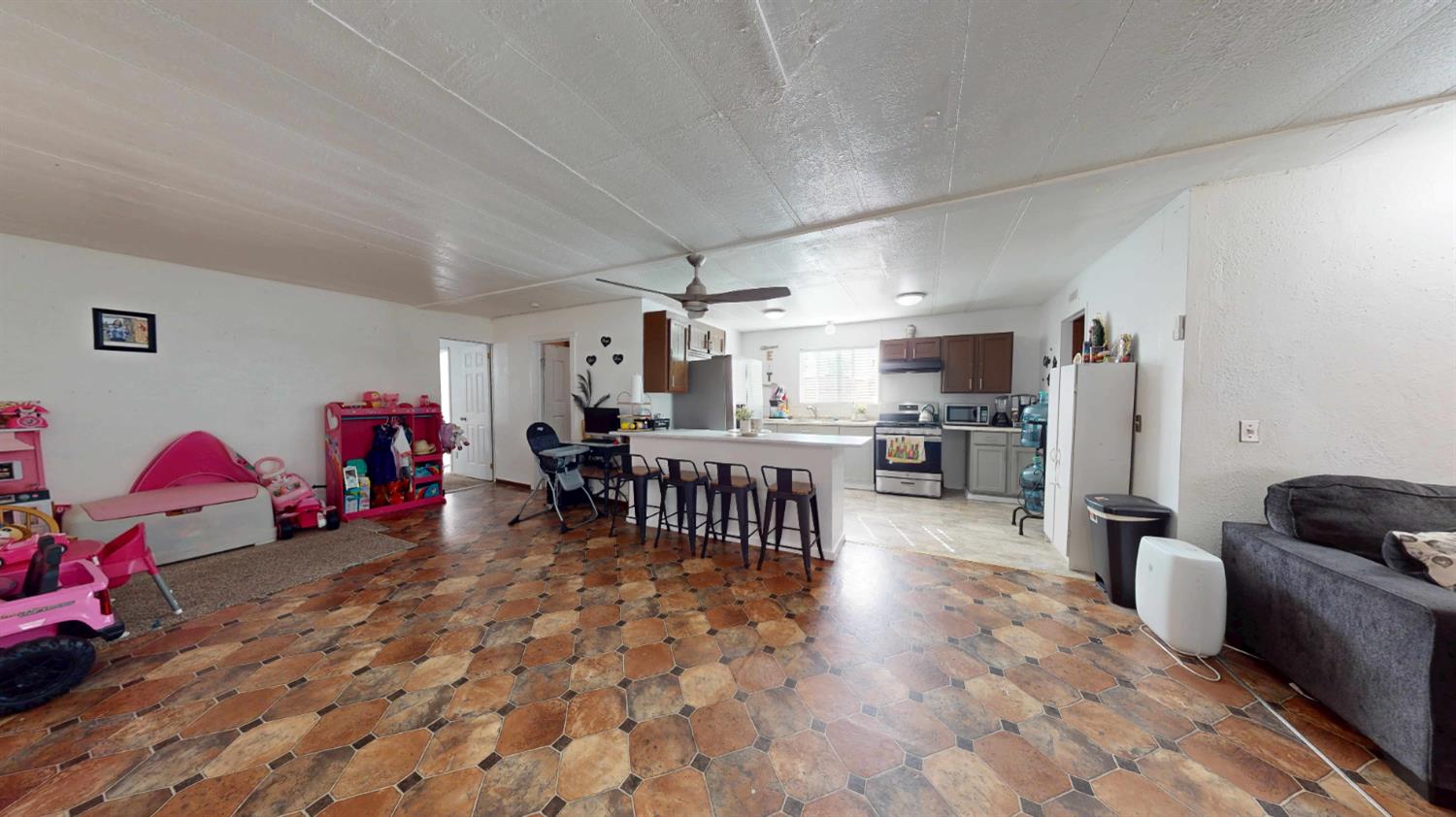 5200 Crest Rd #96, Atwater, CA 95301