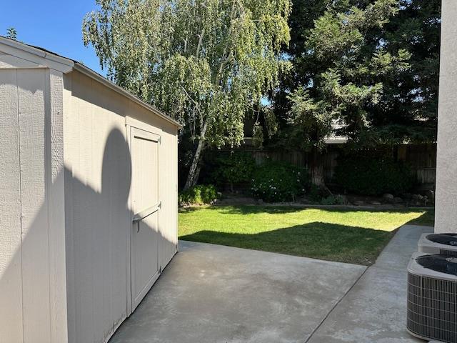 2400 Dutchollow Ct, Modesto, CA 95356